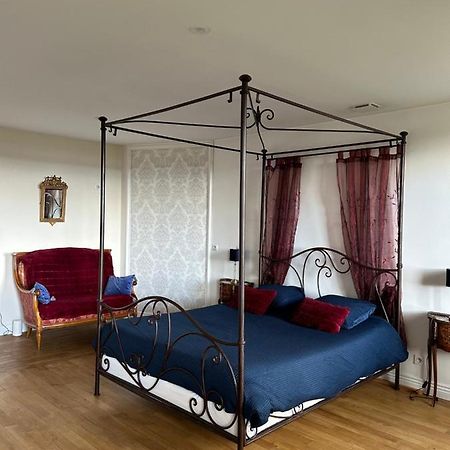 Chambre Romantique Dans Le Chateau De La Bouchatte Chazemais Экстерьер фото