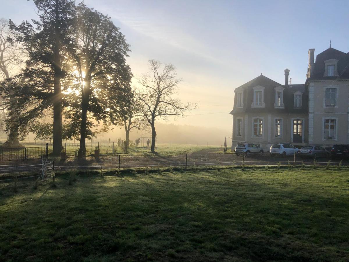 Chambre Romantique Dans Le Chateau De La Bouchatte Chazemais Экстерьер фото
