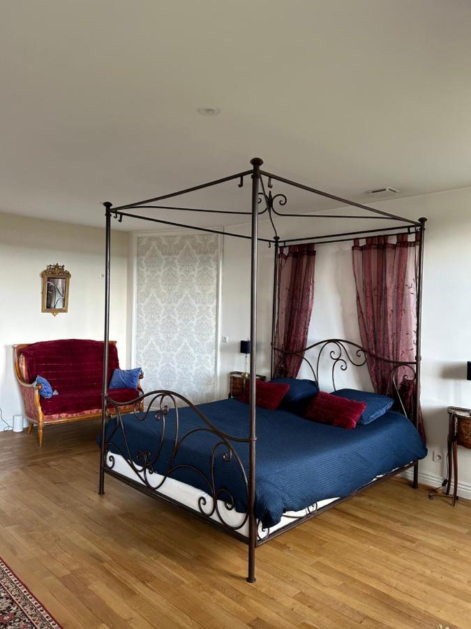 Chambre Romantique Dans Le Chateau De La Bouchatte Chazemais Экстерьер фото